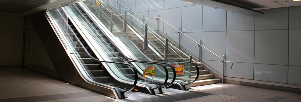 mascot-railway-staircase